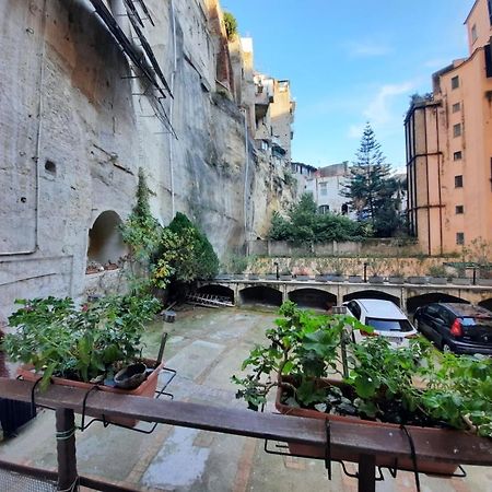 La Casa Nella Roccia Nápoles Exterior foto